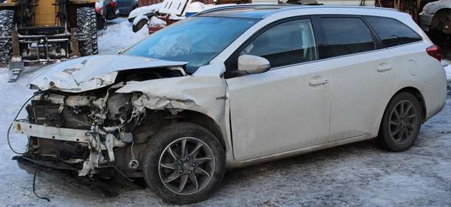 Toyota Auris 2013-2015 (Type II, Fase 1) , Motorkode: 2ZR-FXE, Girkassekode: 