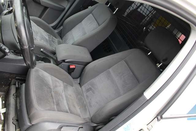VW Touran 2010-2015 (Type I, Fase 3) , Motorkode: CFHC, Girkassekode: NGB