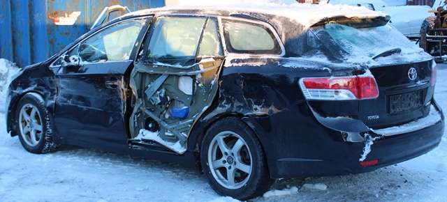 Toyota Avensis 2009-2015 (Type III, Fase 1) , Motorkode: 2ZR-FAE, Girkassekode: 