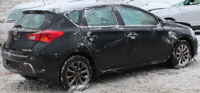 Toyota Auris 2013-2015 (Type II, Fase 1) , Motorkode: 2ZR-FXE, Girkassekode: 
