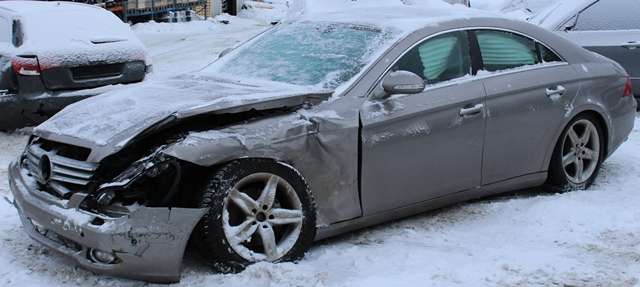 Mercedes CLS 2004-2010 (C219) (C219), Motorkode: OM642.920, Girkassekode: 