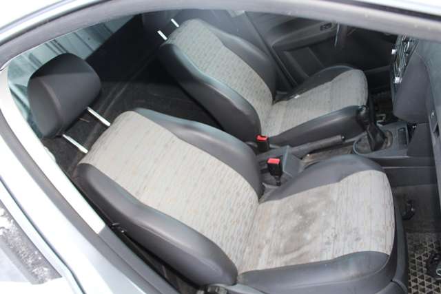 VW Caddy 2010-2015 (Type III, Fase 2) , Motorkode: CAYD, Girkassekode: LZY