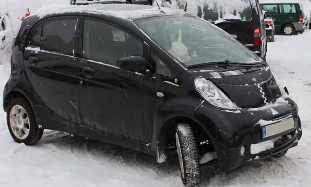 Mitsubishi i-MiEV 2010-->> , Motorkode: Y4F1, Girkassekode: 