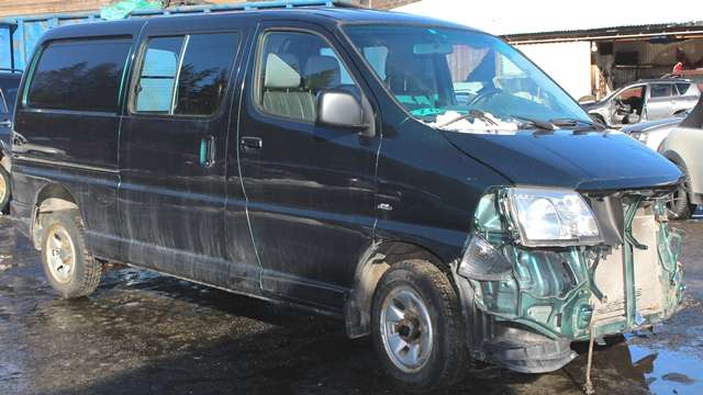 Toyota Hiace 2007-2012 (Fase 3) , Motorkode: 2KD-FTV, Girkassekode: