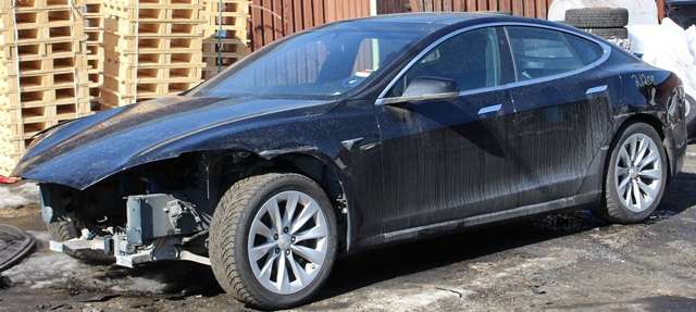 Tesla Model S 2016-2021 (Fase 2) , Motorkode: 1035000-00-J, Girkassekode: 
