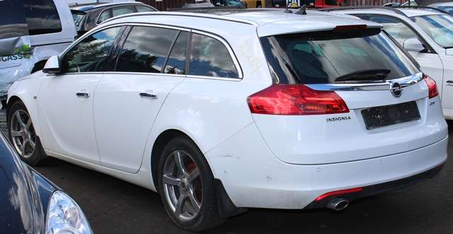 Opel Insignia A 2009-2014 , Motorkode: A20DTJ, Girkassekode: 