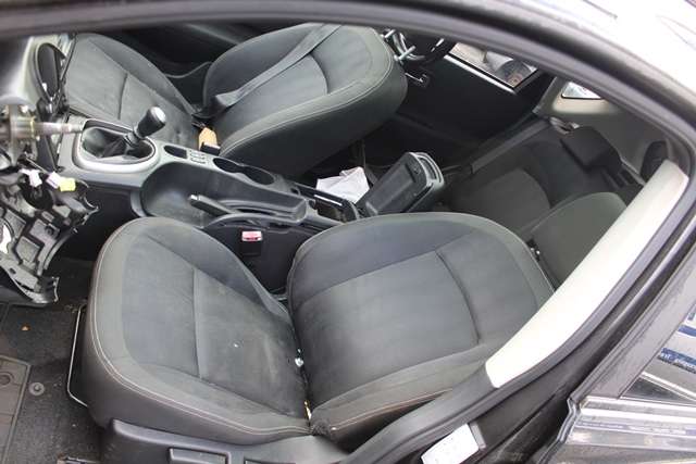 Nissan Qashqai 2010-2014 (Type I, Fase 2) , Motorkode: K9K 2, Girkassekode: 