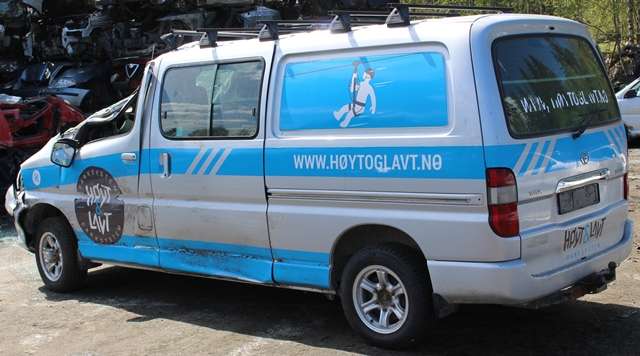 Toyota Hiace 2007-2012 (Fase 3) , Motorkode: 2KD-FTV, Girkassekode: