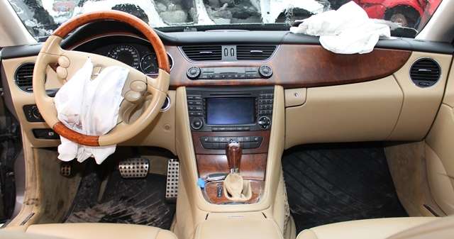 Mercedes CLS 2004-2010 (C219) (C219), Motorkode: OM642.920, Girkassekode: 