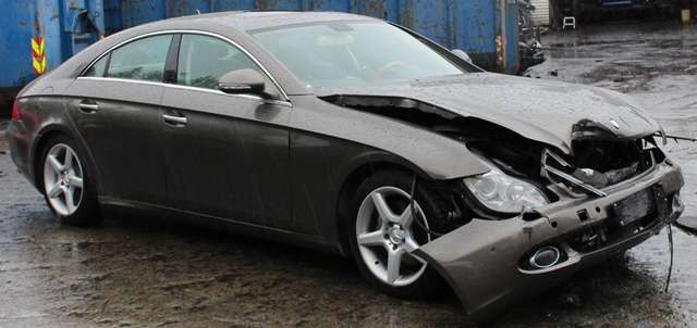 Mercedes CLS 2004-2010 (C219) (C219), Motorkode: OM642.920, Girkassekode: 