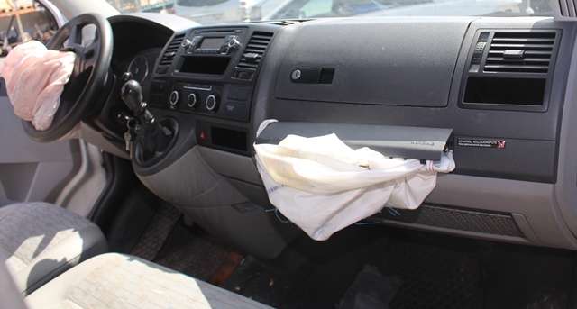 VW Transporter / Caravelle 2009-2015 (Fase 2) (T5) (T5), Motorkode: CAAB, Girkassekode: LRS