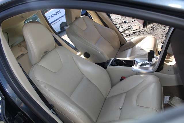 Volvo XC60 2008-2013 (Type I, Fase 1) , Motorkode: D 5244 T16, Girkassekode: 