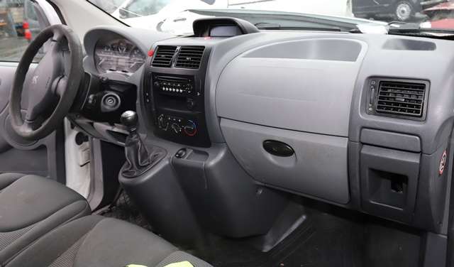 Peugeot Expert 2007-2016 (Type II) , Motorkode: AHZ, Girkassekode: