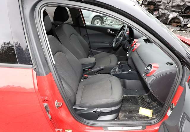 Audi A1 2010-2014 (Type I, Fase 1) , Motorkode: CBZA, Girkassekode: LGQ