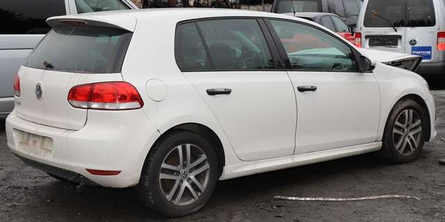 VW Golf VI 2008-2012 , Motorkode: CBZA, Girkassekode: MHV