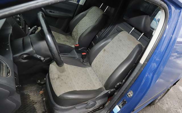 VW Caddy 2010-2015 (Type III, Fase 2) , Motorkode: CAYE, Girkassekode: MLT