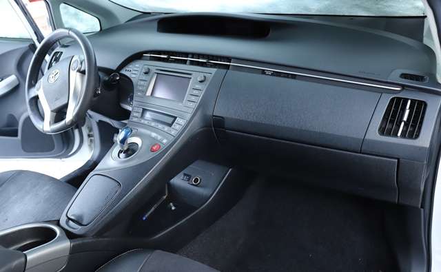 Toyota Prius 2009-2016 (Type III) (COMBI) (COMBI), Motorkode: 2ZR-FXE, Girkassekode: 