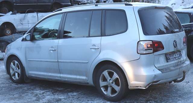 VW Touran 2010-2015 (Type I, Fase 3) , Motorkode: CAYC, Girkassekode: MLE