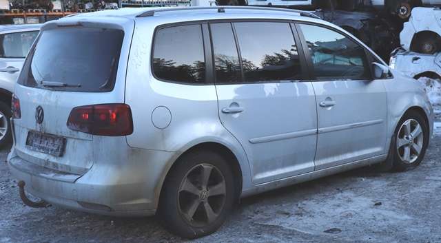 VW Touran 2010-2015 (Type I, Fase 3) , Motorkode: CAYC, Girkassekode: MLE