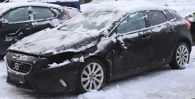Volvo V40 2012-2019 , Motorkode: D 4204 T8, Girkassekode: 