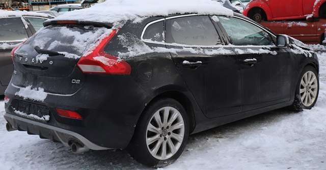 Volvo V40 2012-2019 , Motorkode: D 4204 T8, Girkassekode: 
