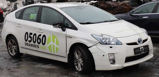 Toyota Prius 2009-2016 (Type III) (COMBI) (COMBI), Motorkode: 2ZR-FXE, Girkassekode:
