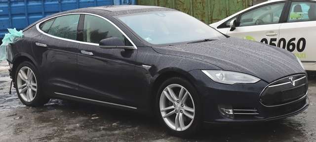 Tesla Model S 2013-2016 (Fase 1) , Motorkode: L1S, Girkassekode: 