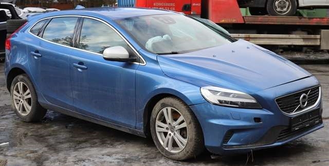 Volvo V40 2012-2019 , Motorkode: D 4204 T9, Girkassekode: 