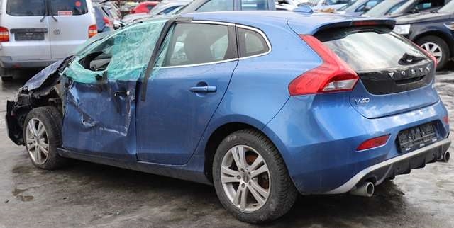 Volvo V40 2012-2019 , Motorkode: D 4204 T9, Girkassekode: 