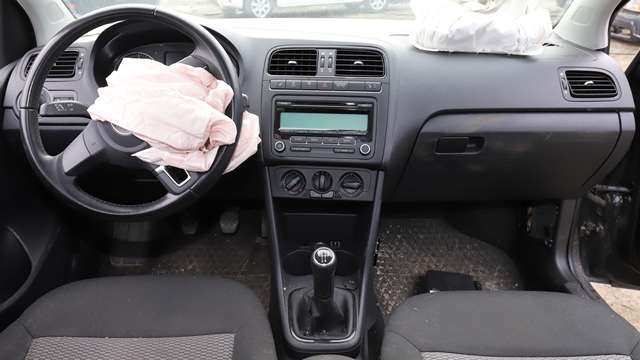 VW Polo 2009-2014 (Type V, Fase 1) , Motorkode: CGPB, Girkassekode: LNR