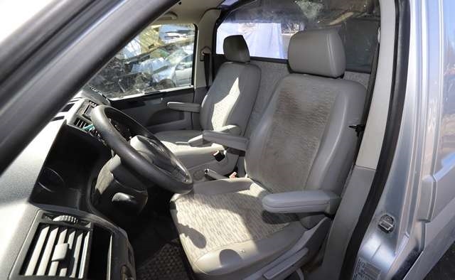 VW Transporter / Caravelle 2009-2015 (Fase 2) (T5) (T5), Motorkode: CAAC, Girkassekode: KQK