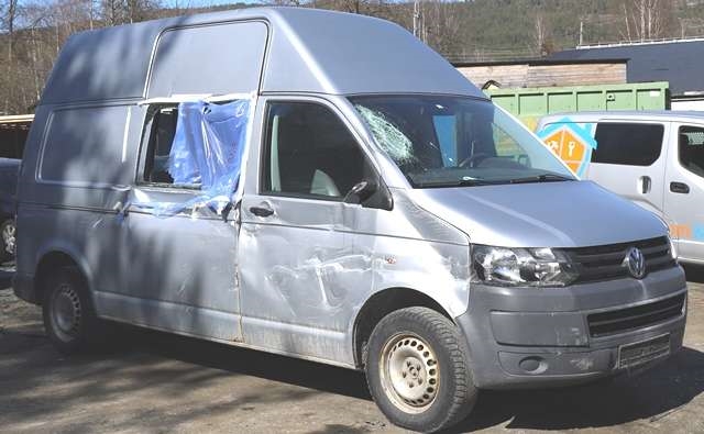 VW Transporter / Caravelle 2009-2015 (Fase 2) (T5) (T5), Motorkode: CAAC, Girkassekode: KQK