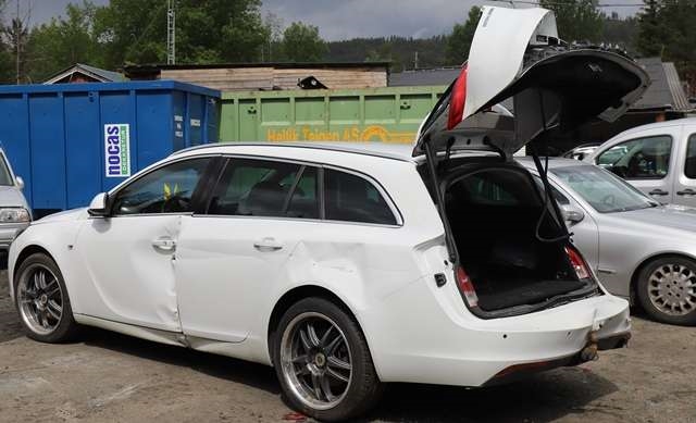 Opel Insignia A 2009-2014 , Motorkode: A20DTH, Girkassekode:
