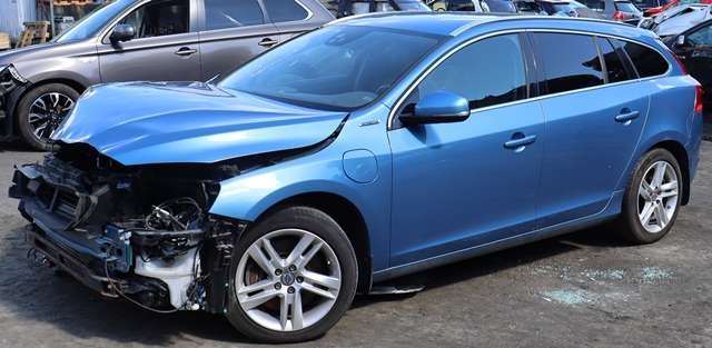 Volvo V60/V60 CC 2013-2018 (Type I, Fase 2) , Motorkode: D 5244 T17, Girkassekode: 