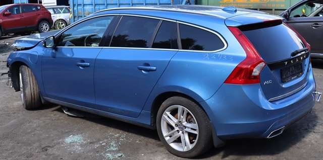 Volvo V60/V60 CC 2013-2018 (Type I, Fase 2) , Motorkode: D 5244 T17, Girkassekode: 
