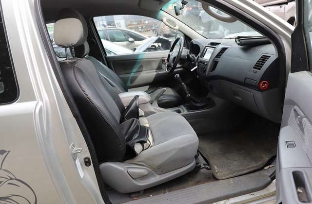 Toyota Hilux 2006-2011 , Motorkode: 2KD-FTV, Girkassekode: 