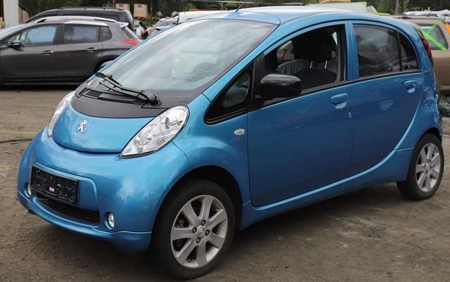 Peugeot iOn 2011-2020 , Motorkode: Y4F1, Girkassekode: 