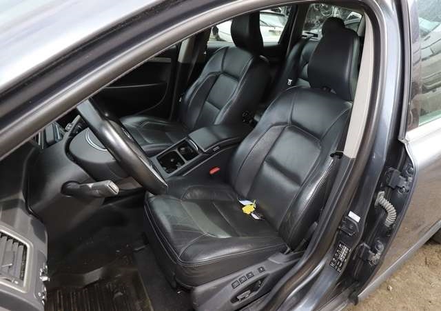 Volvo V70 2007-2013 (Type III, Fase 1) , Motorkode: D 5244 T14, Girkassekode: 