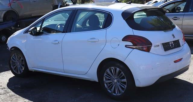 Peugeot 208 2012-2019 (Type I) , Motorkode: HMZ, Girkassekode: 