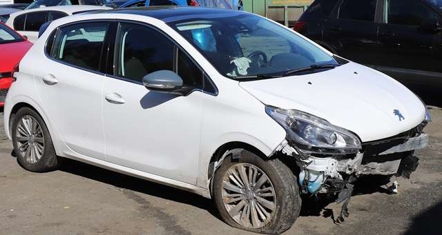 Peugeot 208 2012-2019 (Type I) , Motorkode: HMZ, Girkassekode: 