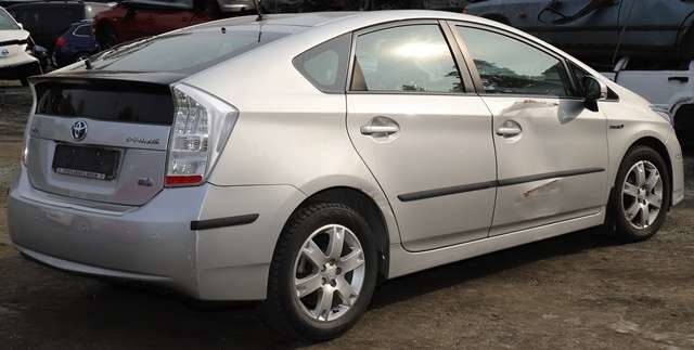 Toyota Prius 2009-2016 (Type III) (COMBI) (COMBI), Motorkode: 2ZR-FXE, Girkassekode: 