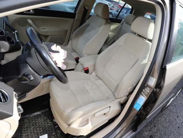 VW Golf, Plus/Cross 2009-2013 (Fase 2) , Motorkode: CAYC, Girkassekode: NQE
