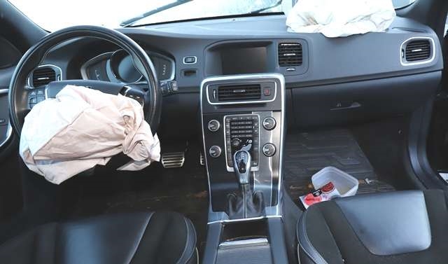 Volvo V60/V60 CC 2013-2018 (Type I, Fase 2) , Motorkode: D 5204 T7, Girkassekode: 