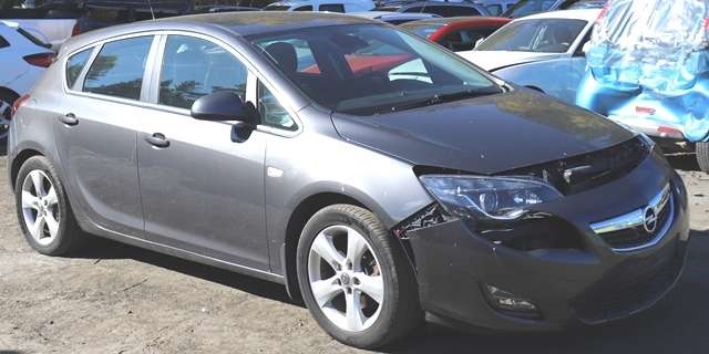 Opel Astra J 2010-2015 , Motorkode: A17DTR, Girkassekode: 