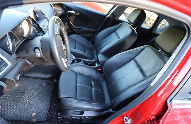 Opel Astra J 2010-2015 , Motorkode: B16DTL, Girkassekode: 