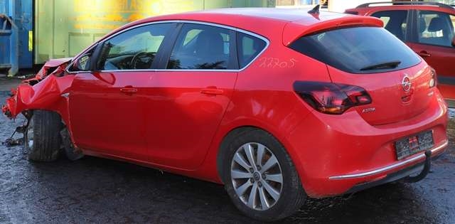 Opel Astra J 2010-2015 , Motorkode: B16DTL, Girkassekode: 
