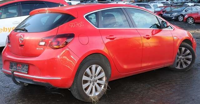 Opel Astra J 2010-2015 , Motorkode: B16DTL, Girkassekode: 