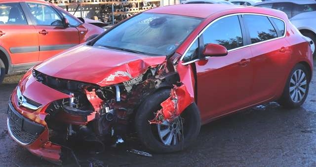 Opel Astra J 2010-2015 , Motorkode: B16DTL, Girkassekode: 