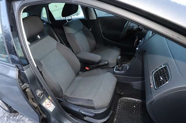 VW Polo 2009-2014 (Type V, Fase 1) , Motorkode: CBZB, Girkassekode: MTH