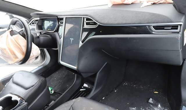Tesla Model S 2013-2016 (Fase 1) , Motorkode: L2S, Girkassekode: 